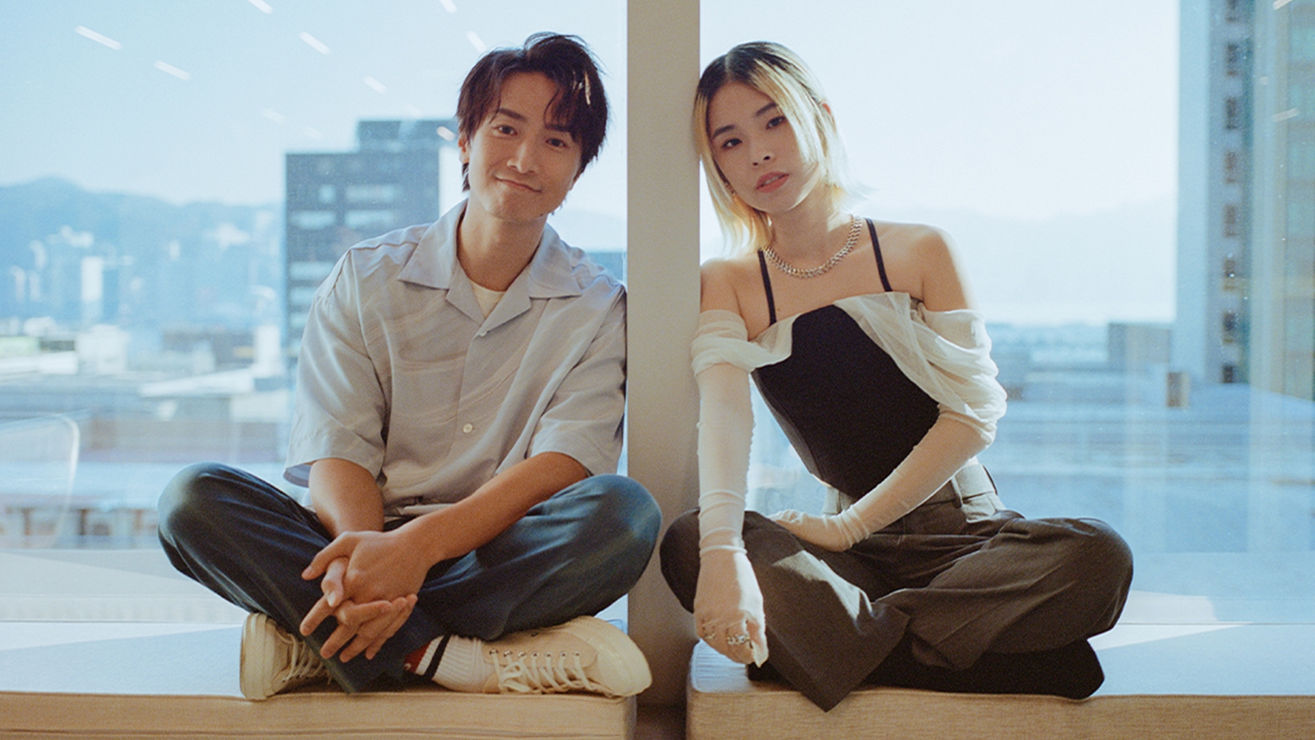 【手中緊握車匙】陳柏宇、王嘉儀的幽默現場|專訪Jason Chan & Sophy Wong